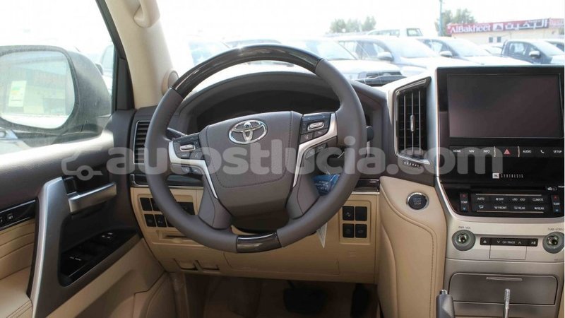Big with watermark toyota land cruiser anse la raye import dubai 2051