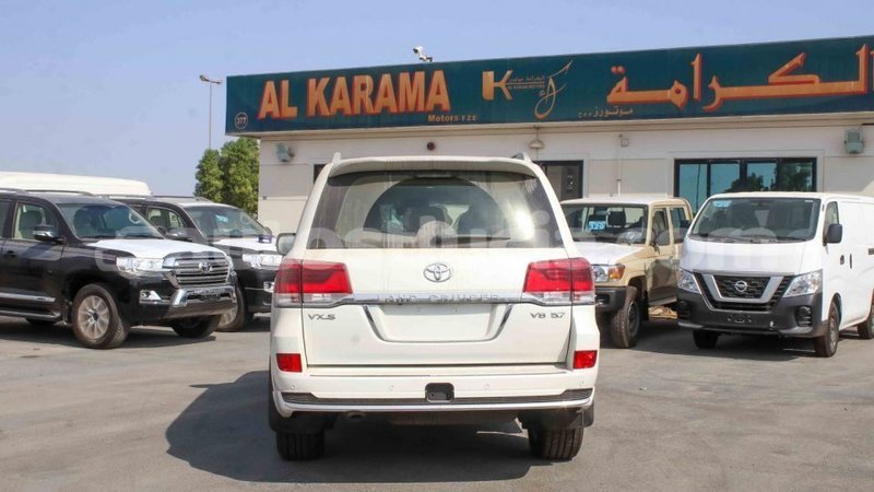 Big with watermark toyota land cruiser anse la raye import dubai 2051