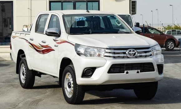 Buy Import Toyota Hilux White Car in Import - Dubai in Anse-la-Raye Buy Import Toyota Hilux White Car in Import - Dubai in Anse-la-Raye