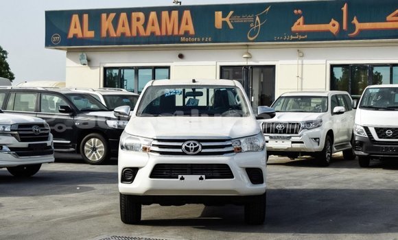 Buy Import Toyota Hilux White Car in Import - Dubai in Anse-la-Raye Buy Import Toyota Hilux White Car in Import - Dubai in Anse-la-Raye