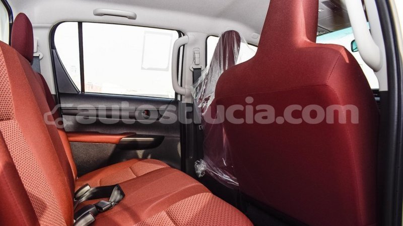 Big with watermark toyota hilux anse la raye import dubai 2053