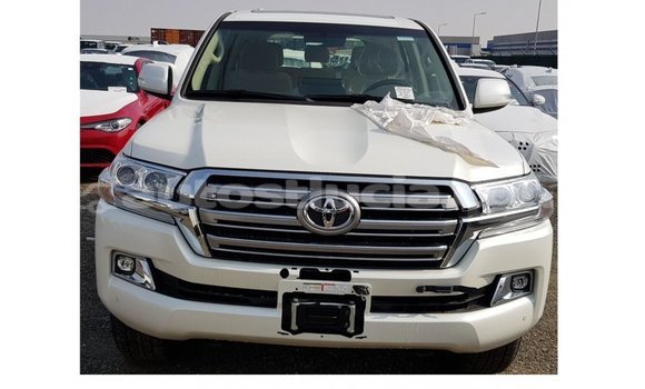 Buy Import Toyota Land Cruiser White Car in Import - Dubai in Anse-la-Raye Buy Import Toyota Land Cruiser White Car in Import - Dubai in Anse-la-Raye