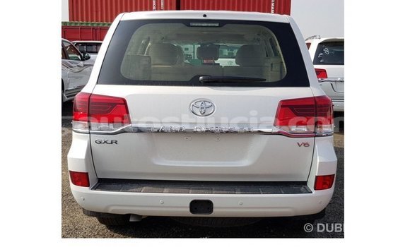Buy Import Toyota Land Cruiser White Car in Import - Dubai in Anse-la-Raye Buy Import Toyota Land Cruiser White Car in Import - Dubai in Anse-la-Raye