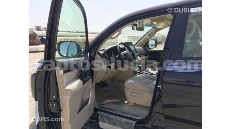 Big with watermark toyota land cruiser anse la raye import dubai 2061