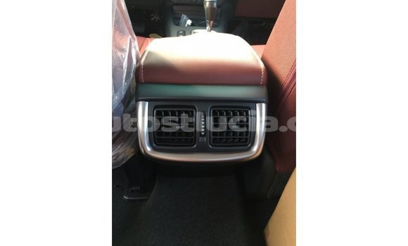 Buy Import Toyota Hilux White Car in Import - Dubai in Anse-la-Raye Buy Import Toyota Hilux White Car in Import - Dubai in Anse-la-Raye