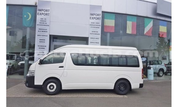 Buy Import Toyota Hiace White Car in Import - Dubai in Anse-la-Raye Buy Import Toyota Hiace White Car in Import - Dubai in Anse-la-Raye