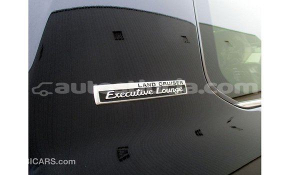 Acheter Import Voiture Toyota Land Cruiser Noir à Import - Dubai, Anse-la-Raye Acheter Import Voiture Toyota Land Cruiser Noir à Import - Dubai, Anse-la-Raye
