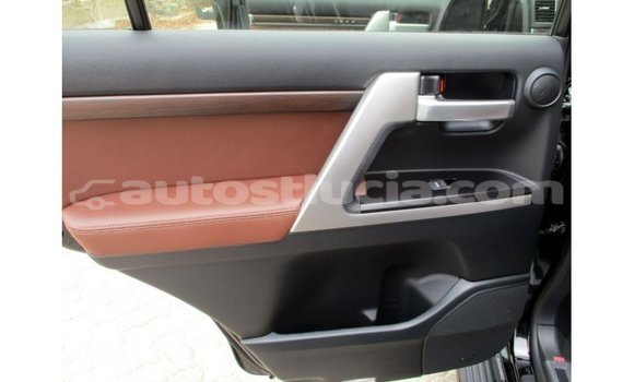 Acheter Import Voiture Toyota Land Cruiser Noir à Import - Dubai, Anse-la-Raye Acheter Import Voiture Toyota Land Cruiser Noir à Import - Dubai, Anse-la-Raye