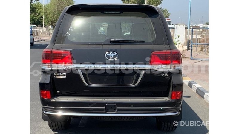 Big with watermark toyota land cruiser anse la raye import dubai 2090