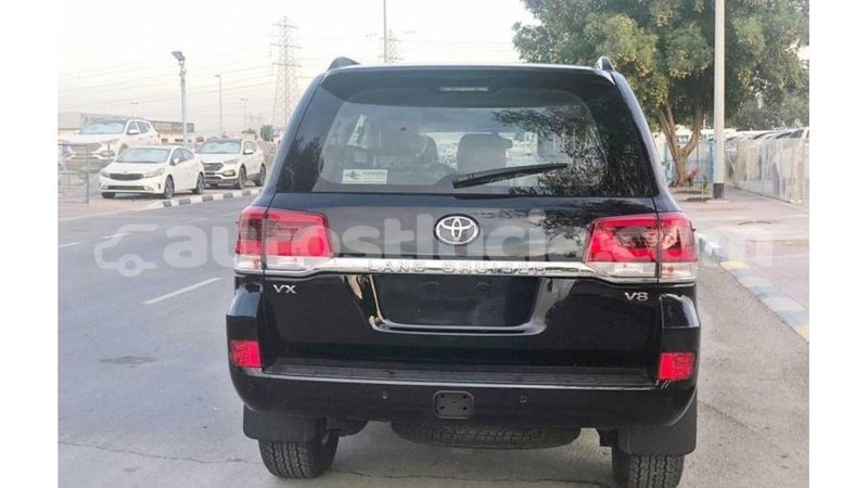 Big with watermark toyota land cruiser anse la raye import dubai 2095