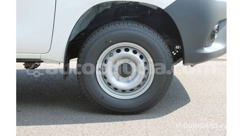 Big with watermark toyota hilux anse la raye import dubai 2101