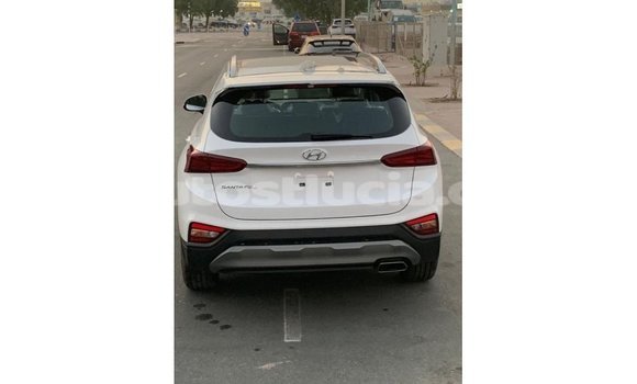Buy Import Hyundai Santa Fe White Car in Import - Dubai in Anse-la-Raye Buy Import Hyundai Santa Fe White Car in Import - Dubai in Anse-la-Raye