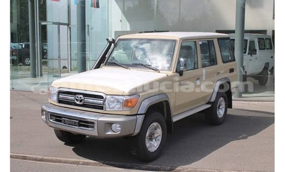 Buy Import Toyota Land Cruiser Beige Car in Import - Dubai in Anse-la-Raye Buy Import Toyota Land Cruiser Beige Car in Import - Dubai in Anse-la-Raye