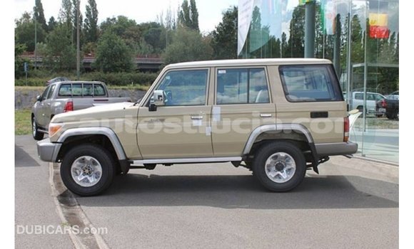 Buy Import Toyota Land Cruiser Beige Car in Import - Dubai in Anse-la-Raye Buy Import Toyota Land Cruiser Beige Car in Import - Dubai in Anse-la-Raye