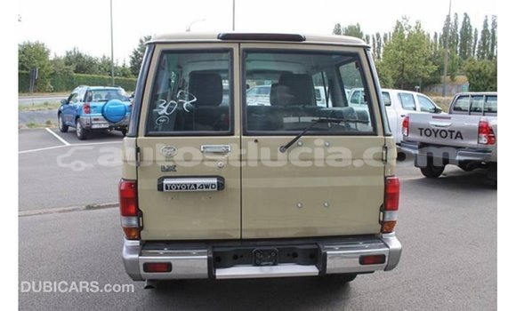 Buy Import Toyota Land Cruiser Beige Car in Import - Dubai in Anse-la-Raye Buy Import Toyota Land Cruiser Beige Car in Import - Dubai in Anse-la-Raye