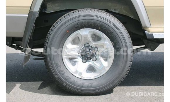 Buy Import Toyota Land Cruiser Beige Car in Import - Dubai in Anse-la-Raye Buy Import Toyota Land Cruiser Beige Car in Import - Dubai in Anse-la-Raye