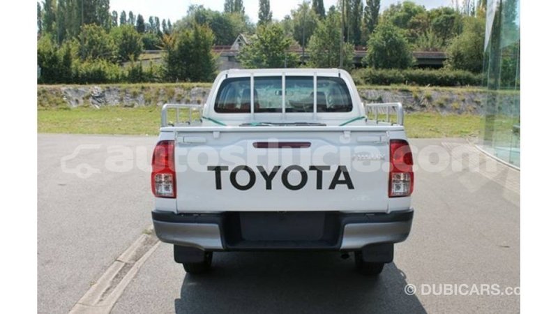 Big with watermark toyota hilux anse la raye import dubai 2115