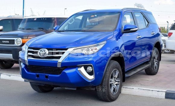 Acheter Import Voiture Toyota Fortuner Bleu à Import - Dubai, Anse-la-Raye Acheter Import Voiture Toyota Fortuner Bleu à Import - Dubai, Anse-la-Raye