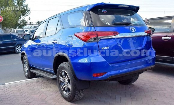 Acheter Import Voiture Toyota Fortuner Bleu à Import - Dubai, Anse-la-Raye Acheter Import Voiture Toyota Fortuner Bleu à Import - Dubai, Anse-la-Raye