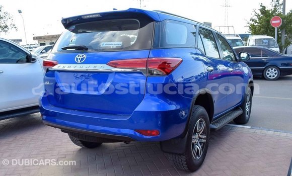 Acheter Import Voiture Toyota Fortuner Bleu à Import - Dubai, Anse-la-Raye Acheter Import Voiture Toyota Fortuner Bleu à Import - Dubai, Anse-la-Raye