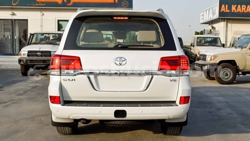 Big with watermark toyota land cruiser anse la raye import dubai 2132