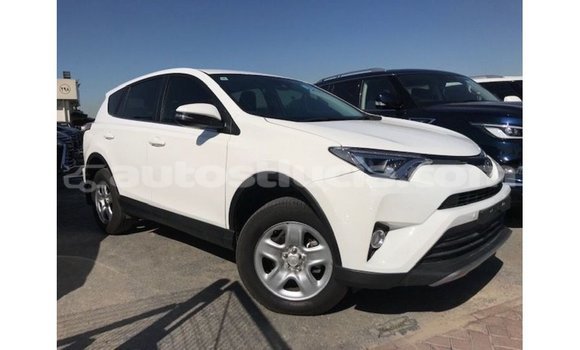 Buy Import Toyota 4Runner White Car in Import - Dubai in Anse-la-Raye Buy Import Toyota 4Runner White Car in Import - Dubai in Anse-la-Raye