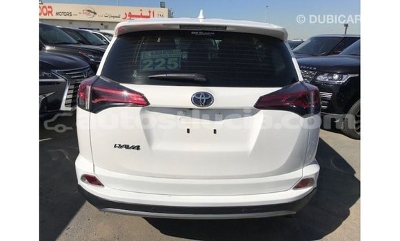 Buy Import Toyota 4Runner White Car in Import - Dubai in Anse-la-Raye Buy Import Toyota 4Runner White Car in Import - Dubai in Anse-la-Raye