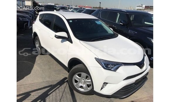 Buy Import Toyota 4Runner White Car in Import - Dubai in Anse-la-Raye Buy Import Toyota 4Runner White Car in Import - Dubai in Anse-la-Raye