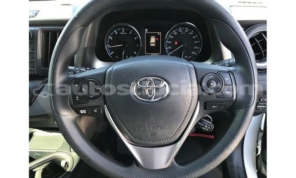 Buy Import Toyota 4Runner White Car in Import - Dubai in Anse-la-Raye Buy Import Toyota 4Runner White Car in Import - Dubai in Anse-la-Raye