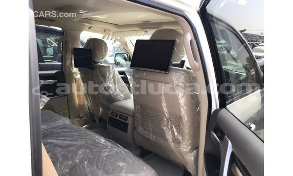 Buy Import Toyota Land Cruiser White Car in Import - Dubai in Anse-la-Raye Buy Import Toyota Land Cruiser White Car in Import - Dubai in Anse-la-Raye