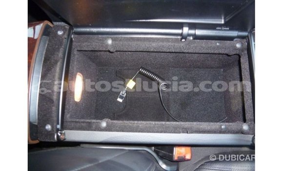 Buy Import Mercedes-Benz 190 (W201) White Car in Import - Dubai in Anse-la-Raye Buy Import Mercedes-Benz 190 (W201) White Car in Import - Dubai in Anse-la-Raye