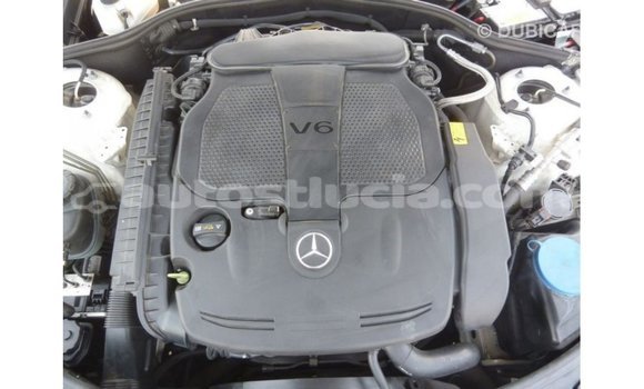 Buy Import Mercedes-Benz 190 (W201) White Car in Import - Dubai in Anse-la-Raye Buy Import Mercedes-Benz 190 (W201) White Car in Import - Dubai in Anse-la-Raye