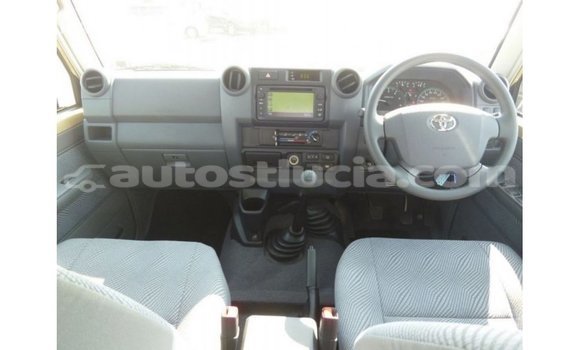 Buy Import Toyota Land Cruiser Beige Car in Import - Dubai in Anse-la-Raye Buy Import Toyota Land Cruiser Beige Car in Import - Dubai in Anse-la-Raye