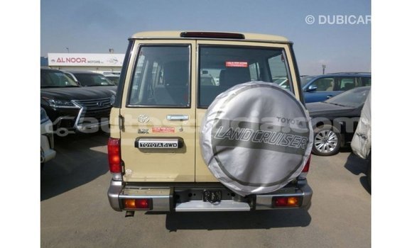 Buy Import Toyota Land Cruiser Beige Car in Import - Dubai in Anse-la-Raye Buy Import Toyota Land Cruiser Beige Car in Import - Dubai in Anse-la-Raye