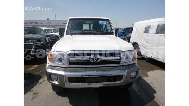 Big with watermark toyota land cruiser anse la raye import dubai 2150