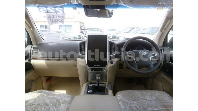 Big with watermark toyota land cruiser anse la raye import dubai 2153