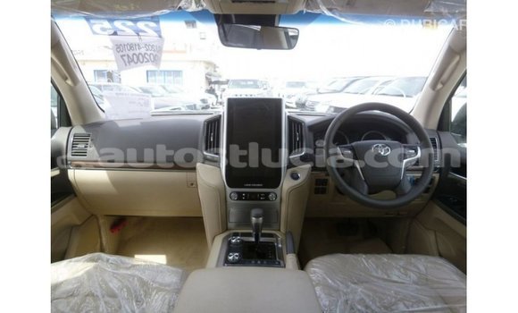 Buy Import Toyota Land Cruiser White Car in Import - Dubai in Anse-la-Raye Buy Import Toyota Land Cruiser White Car in Import - Dubai in Anse-la-Raye