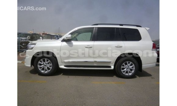 Buy Import Toyota Land Cruiser White Car in Import - Dubai in Anse-la-Raye Buy Import Toyota Land Cruiser White Car in Import - Dubai in Anse-la-Raye