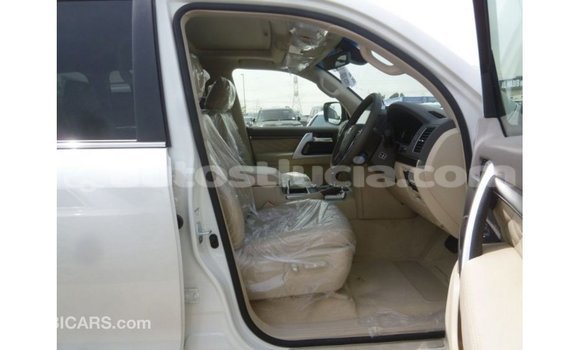 Buy Import Toyota Land Cruiser White Car in Import - Dubai in Anse-la-Raye Buy Import Toyota Land Cruiser White Car in Import - Dubai in Anse-la-Raye