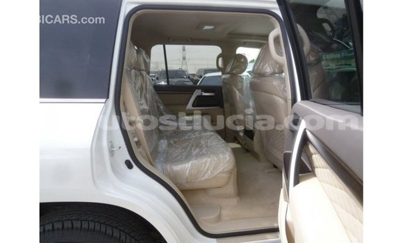 Buy Import Toyota Land Cruiser White Car in Import - Dubai in Anse-la-Raye Buy Import Toyota Land Cruiser White Car in Import - Dubai in Anse-la-Raye