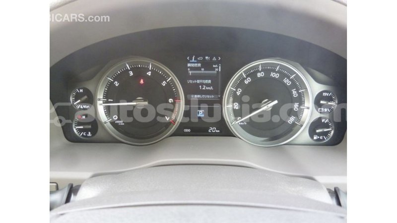 Big with watermark toyota land cruiser anse la raye import dubai 2153