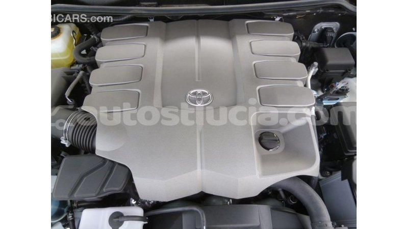 Big with watermark toyota land cruiser anse la raye import dubai 2153