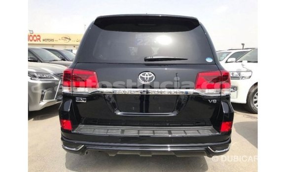 Acheter Import Voiture Toyota Land Cruiser Noir à Import - Dubai, Anse-la-Raye Acheter Import Voiture Toyota Land Cruiser Noir à Import - Dubai, Anse-la-Raye