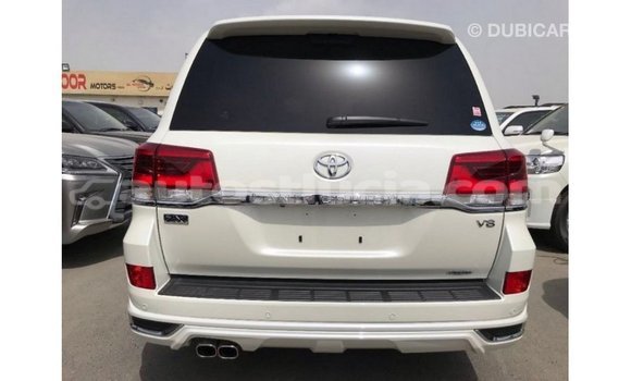 Buy Import Toyota Land Cruiser White Car in Import - Dubai in Anse-la-Raye Buy Import Toyota Land Cruiser White Car in Import - Dubai in Anse-la-Raye