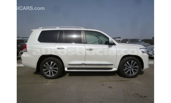 Buy Import Toyota Land Cruiser White Car in Import - Dubai in Anse-la-Raye Buy Import Toyota Land Cruiser White Car in Import - Dubai in Anse-la-Raye