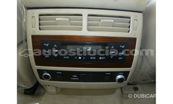 Buy Import Toyota Land Cruiser White Car in Import - Dubai in Anse-la-Raye Buy Import Toyota Land Cruiser White Car in Import - Dubai in Anse-la-Raye