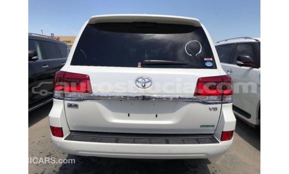 Buy Import Toyota Land Cruiser White Car in Import - Dubai in Anse-la-Raye Buy Import Toyota Land Cruiser White Car in Import - Dubai in Anse-la-Raye