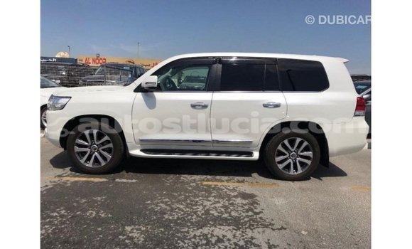 Buy Import Toyota Land Cruiser White Car in Import - Dubai in Anse-la-Raye Buy Import Toyota Land Cruiser White Car in Import - Dubai in Anse-la-Raye