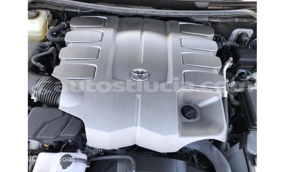 Buy Import Toyota Land Cruiser White Car in Import - Dubai in Anse-la-Raye Buy Import Toyota Land Cruiser White Car in Import - Dubai in Anse-la-Raye