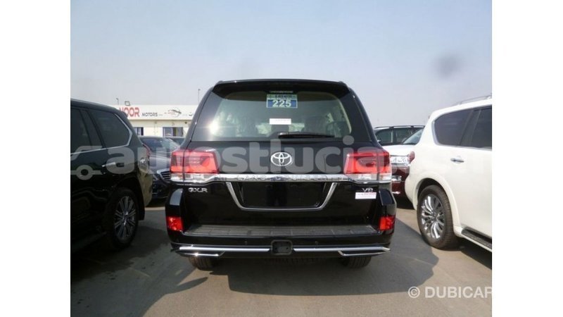 Big with watermark toyota land cruiser anse la raye import dubai 2171